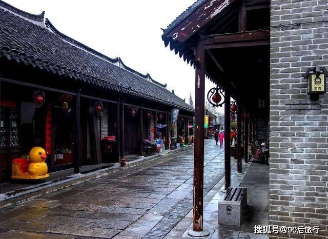无人的神秘村
